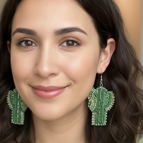 Icon Collection Beaded Cactus Earrings Green Pink Rhinestone Dangle Boho NWT - Picture 3 of 3